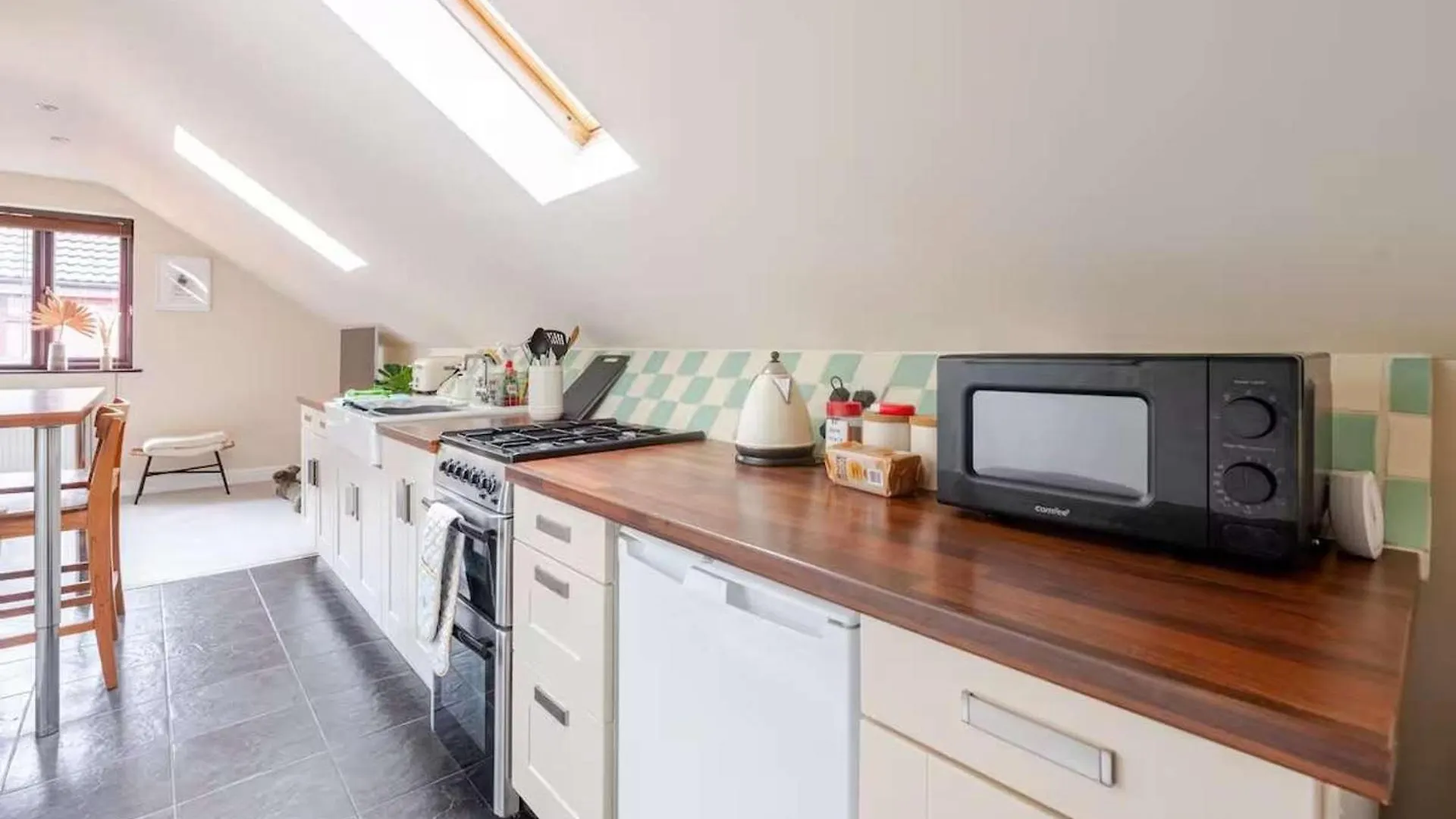 Cosy Village Apartment In Nottingham With Parking United Kingdom